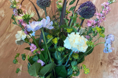 let-luftig-blomsterbuket-majblomsten-roskilde-1